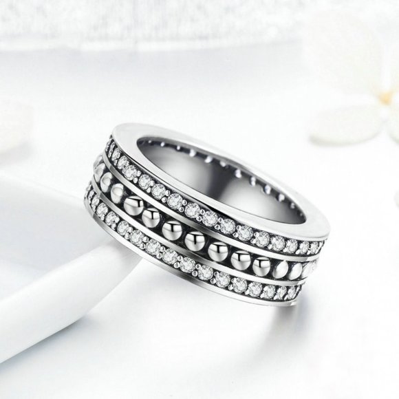 "925 Silver Plated Classic White CZ Wedding Couple Ring, FB16FA1089 - Picture 4 of 6